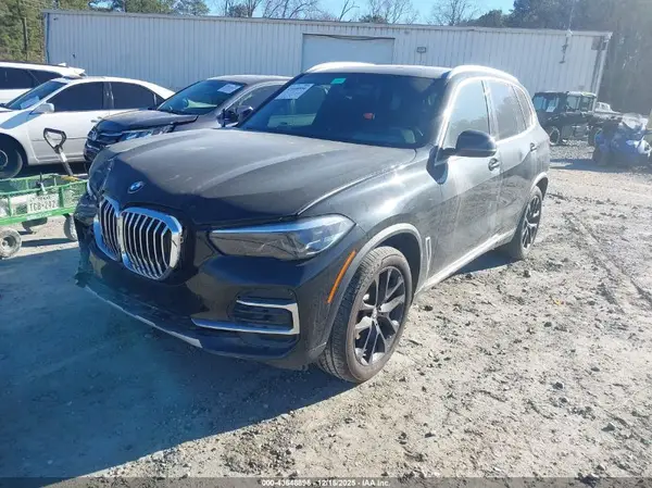 5UXCR6C01N9K60281 2022 BMW X5 - Image 2