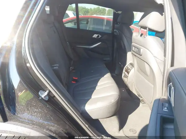 5UXCR6C01N9K60281 2022 BMW X5 - Image 8