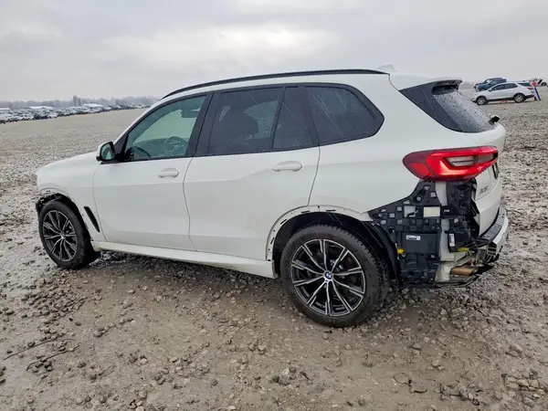 5UXCR6C01N9L04845 2022 BMW X5 - Image 2