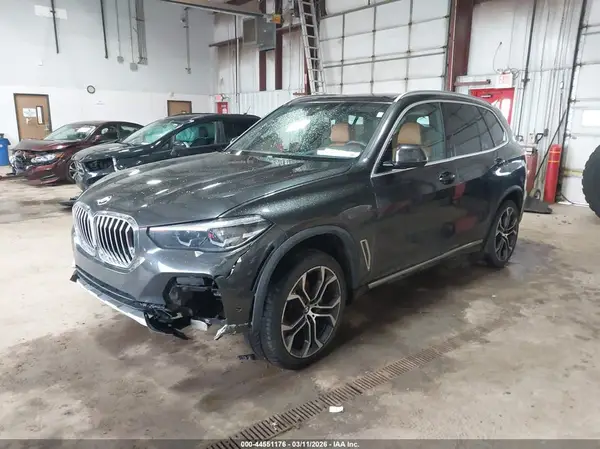 5UXCR6C01N9L24786 2022 BMW X5 - Image 2