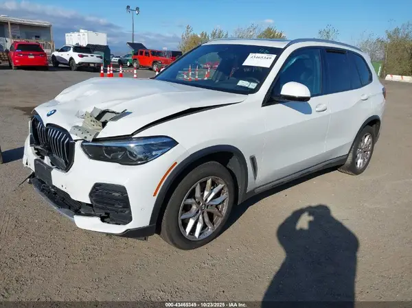 5UXCR6C01N9L82994 2022 BMW X5 - Image 2