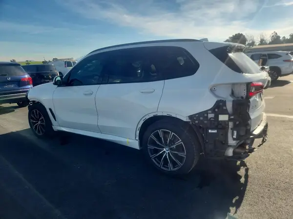 5UXCR6C01N9L83434 2022 BMW X5 - Image 2