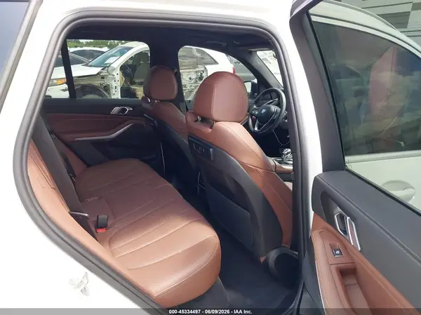 5UXCR6C01N9L84650 2022 BMW X5 - Image 8