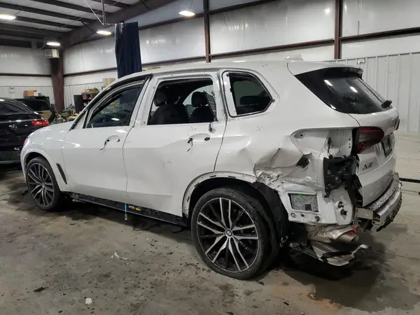 5UXCR6C01N9M53529 2022 BMW X5 - Image 2