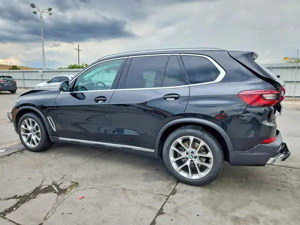 5UXCR6C01N9N30223 2022 BMW X5 - Image 2