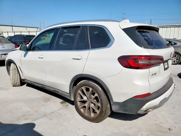 5UXCR6C01P9R24663 2023 BMW X5 - Image 2