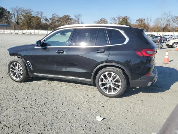 5UXCR6C02L9C28536 2020 BMW X5 - Image 2