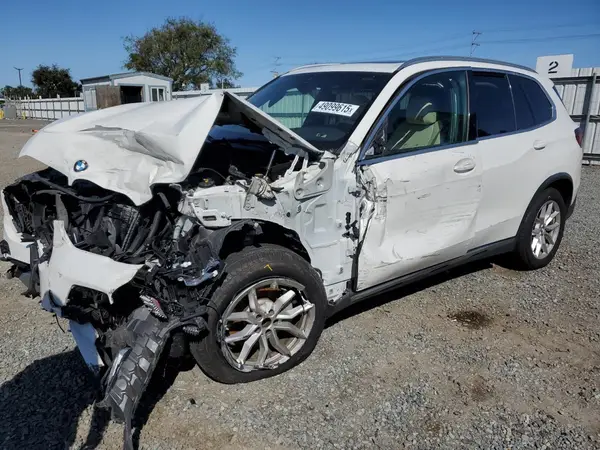 5UXCR6C02L9C46986 2020 BMW X5 - Image 1