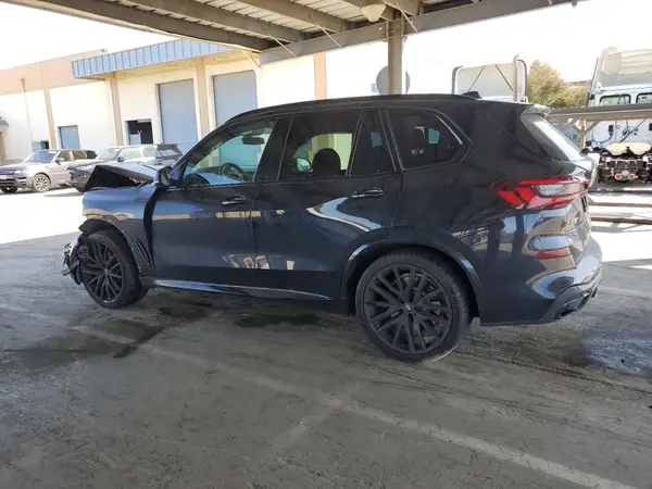 5UXCR6C02L9C72472 2020 BMW X5 - Image 2