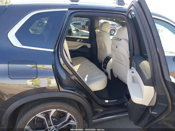 5UXCR6C02M9E43822 2021 BMW X5 - Image 8