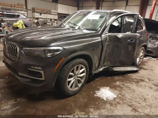 5UXCR6C02M9E83558 2021 BMW X5 - Image 2
