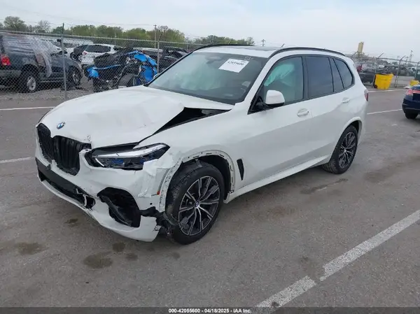 5UXCR6C02N9K38077 2022 BMW X5 - Image 2