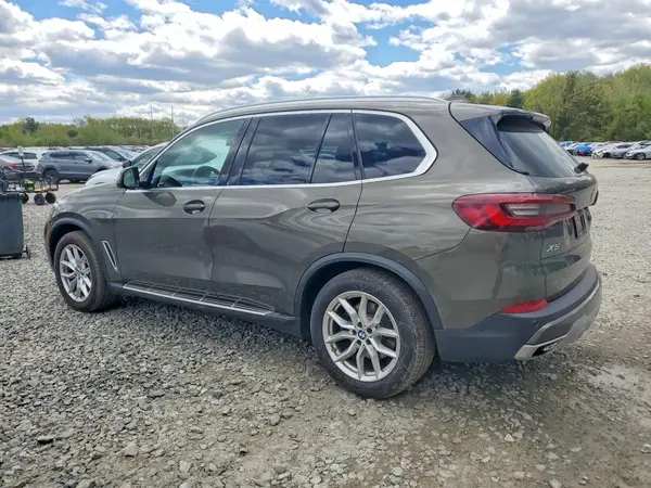 5UXCR6C02N9K77946 2022 BMW X5 - Image 2
