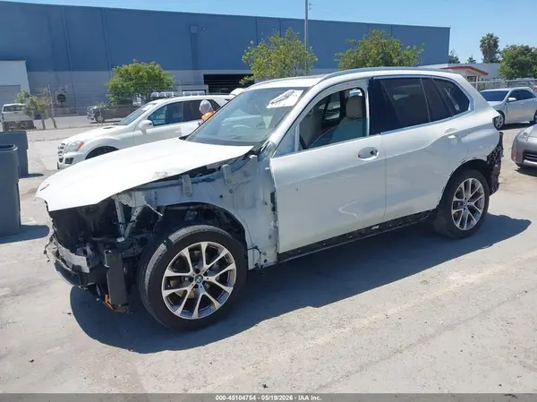 5UXCR6C02N9N09817 2022 BMW X5 - Image 2