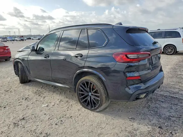 5UXCR6C02P9N87629 2023 BMW X5 - Image 2
