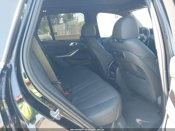 5UXCR6C03L9B30440 2020 BMW X5 - Image 8