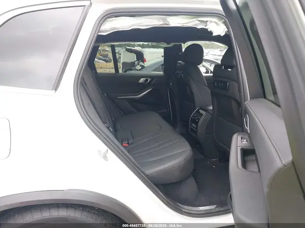 5UXCR6C03L9B79699 2020 BMW X5 - Image 8