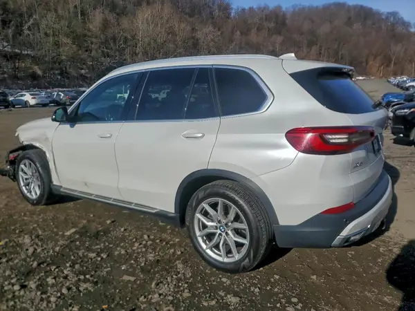5UXCR6C03LLL75447 2020 BMW X5 - Image 2