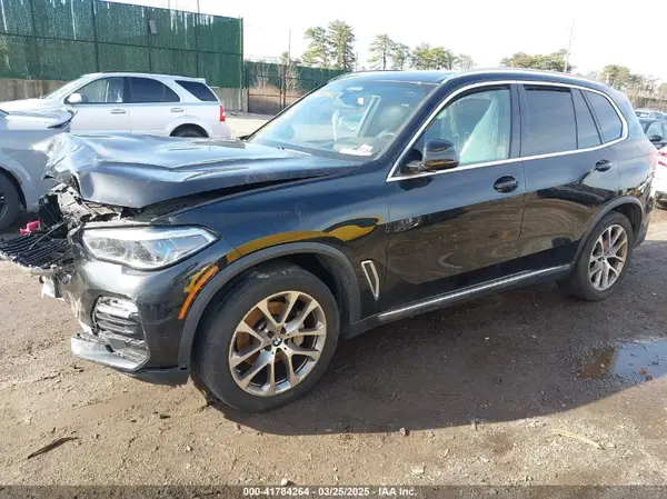 5UXCR6C03M9E23482 2021 BMW X5 - Image 2