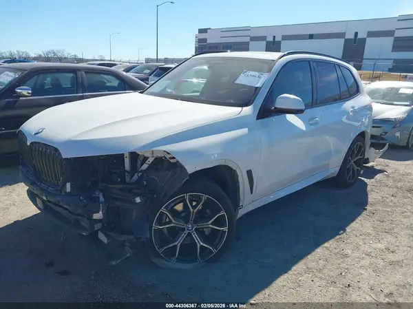 5UXCR6C03M9F44173 2021 BMW X5 - Image 2