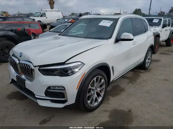 5UXCR6C03M9G36156 2021 BMW X5 - Image 2