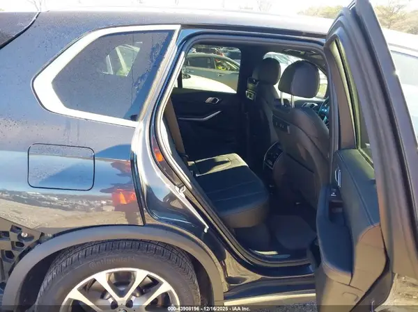 5UXCR6C03M9G89925 2021 BMW X5 - Image 8