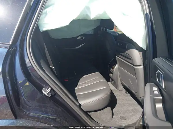 5UXCR6C03N9K03192 2022 BMW X5 - Image 8