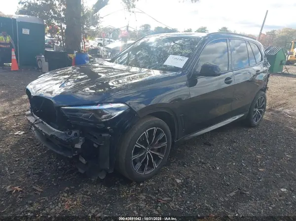 5UXCR6C03N9K63621 2022 BMW X5 - Image 2