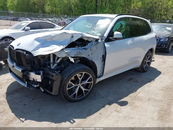 5UXCR6C03N9L60222 2022 BMW X5 - Image 2