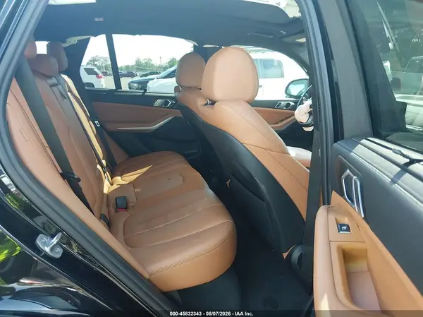 5UXCR6C03N9L94631 2022 BMW X5 - Image 8