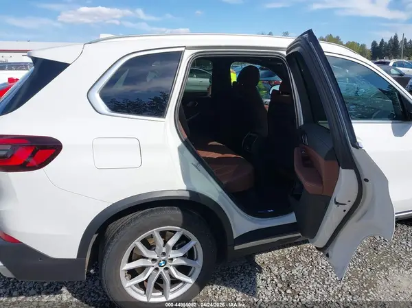 5UXCR6C03N9M31337 2022 BMW X5 - Image 8