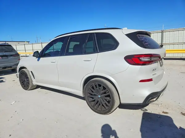 5UXCR6C03P9N85436 2023 BMW X5 - Image 2