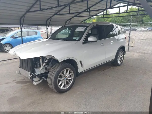 5UXCR6C03P9P26568 2023 BMW X5 - Image 2