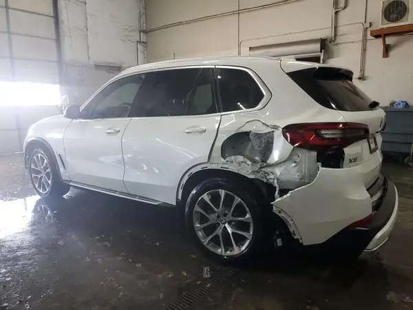 5UXCR6C03P9P63183 2023 BMW X5 - Image 2