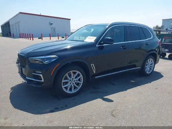 5UXCR6C04L9B94955 2020 BMW X5 - Image 2