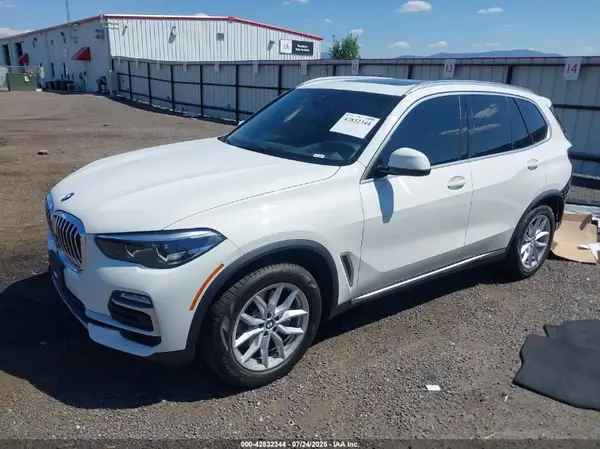 5UXCR6C04LLL76509 2020 BMW X5 - Image 2