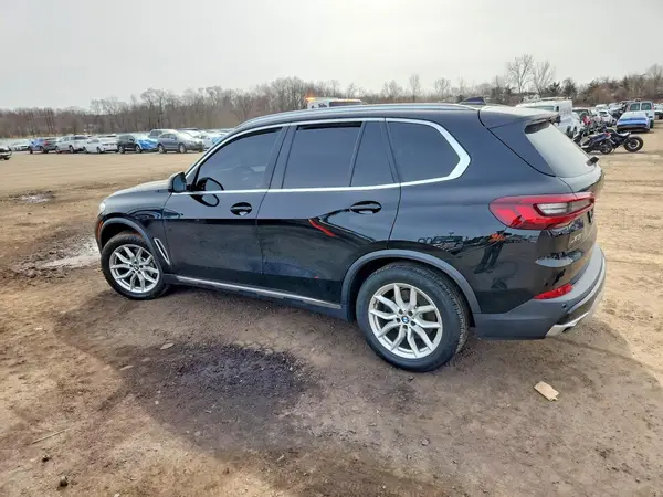 5UXCR6C04M9F76372 2021 BMW X5 - Image 2