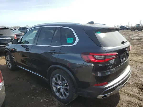 5UXCR6C04M9F81605 2021 BMW X5 - Image 2