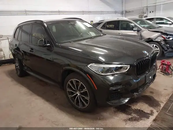 5UXCR6C04N9J23996 2022 BMW X5 - Image 1