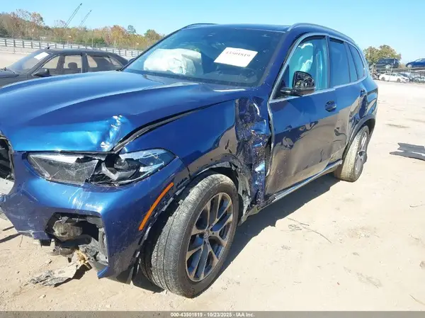 5UXCR6C04N9K60274 2022 BMW X5 - Image 2