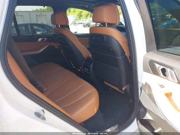 5UXCR6C04N9L11529 2022 BMW X5 - Image 8