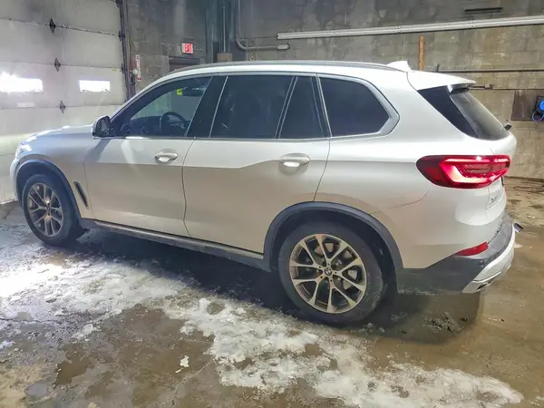5UXCR6C04N9M42430 2022 BMW X5 - Image 2