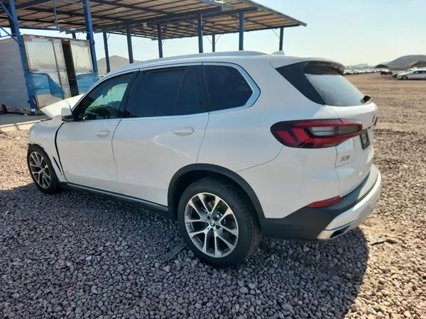 5UXCR6C04N9M52147 2022 BMW X5 - Image 2