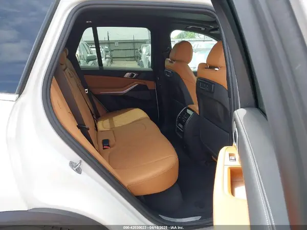 5UXCR6C04P9P15756 2023 BMW X5 - Image 8