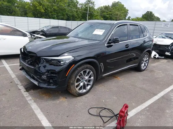 5UXCR6C04P9R09705 2023 BMW X5 - Image 2