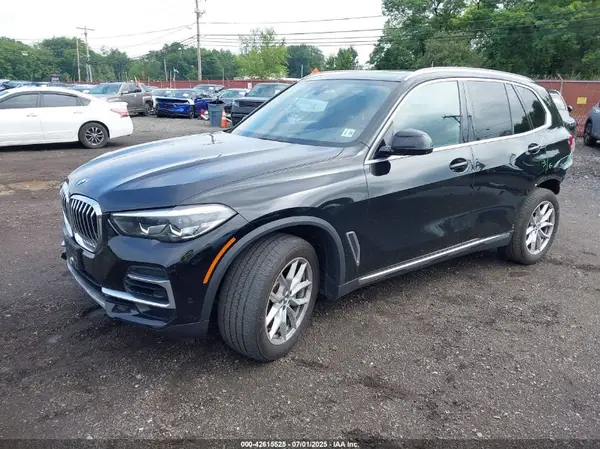 5UXCR6C04P9R36189 2023 BMW X5 - Image 2
