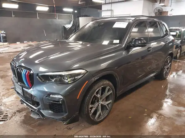 5UXCR6C05L9B40581 2020 BMW X5 - Image 2