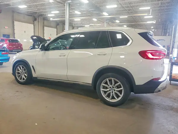 5UXCR6C05L9B84466 2020 BMW X5 - Image 2