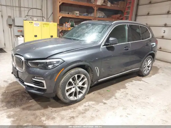 5UXCR6C05L9B87142 2020 BMW X5 - Image 2