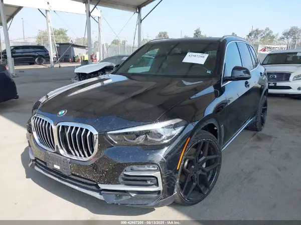 5UXCR6C05L9C38137 2020 BMW X5 - Image 2